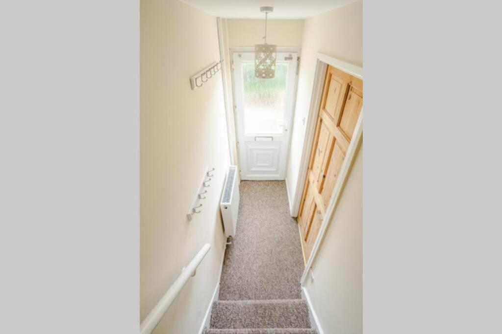 Off Road Parking, Smart Tv In Each Room! Swansea Exterior foto